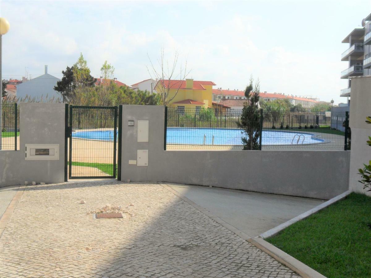 Alojamentos Campo & Mar - T1 Com Piscina São Martinho do Porto Exteriör bild